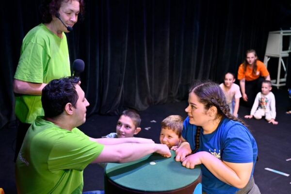 05 10 Teatralni igri2