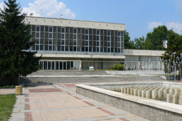 09 15 Nova-Zagora-library-DPSivkov