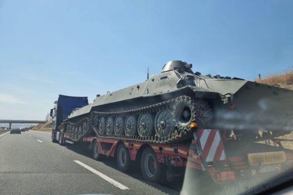 военна техника