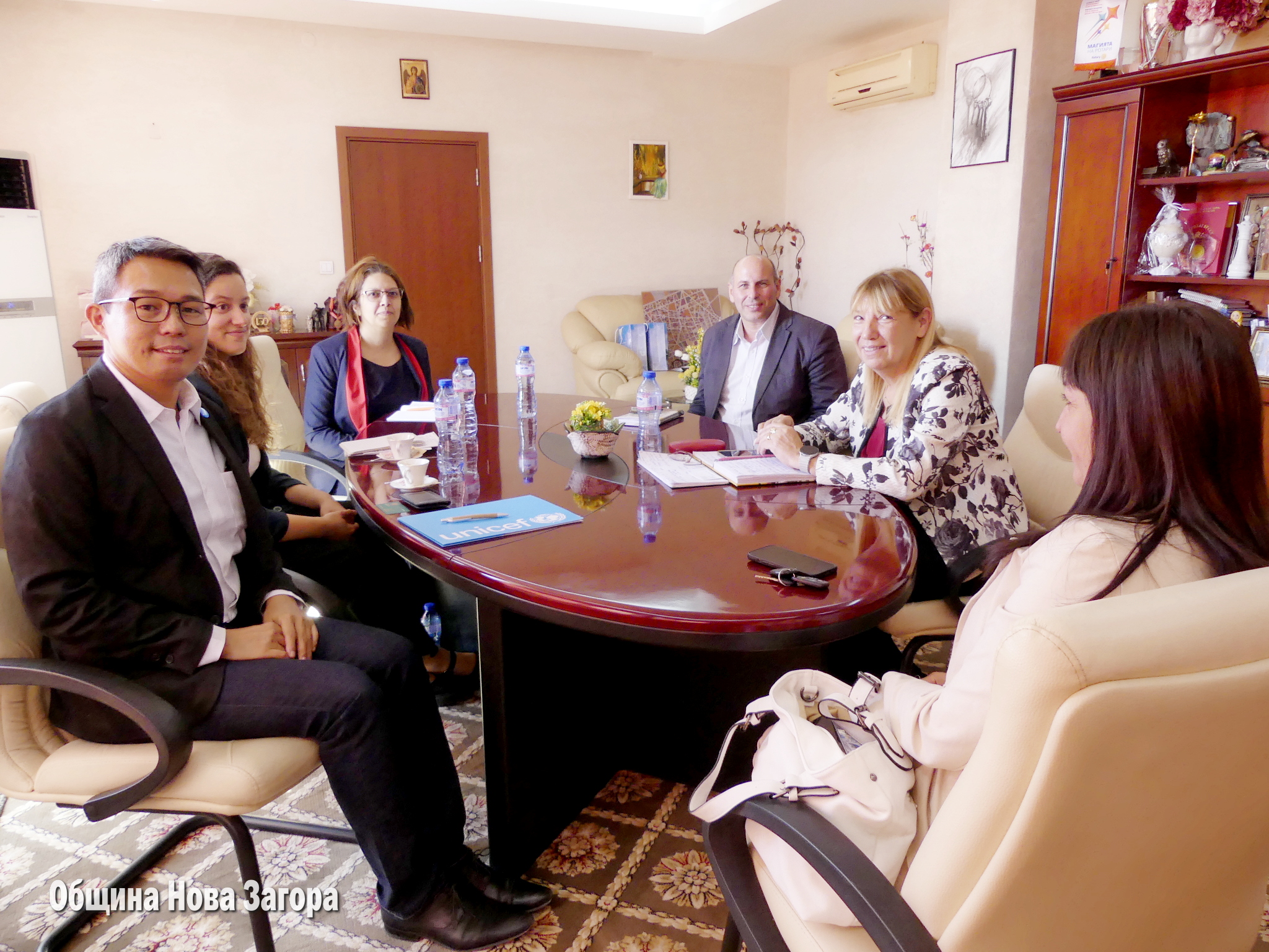 1670965